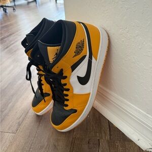 AJ 1 Taxi